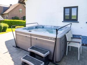 Villa Borgloon with Blossom Views and Jacuzzi