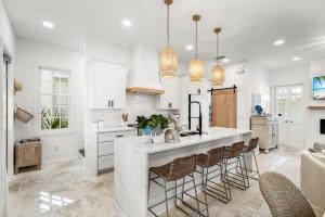 Hazels Cottage and Carriage House