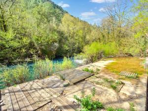 Maisons de vacances Charming Retreat by Vis River, France : photos des chambres