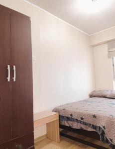 Acogedora habitación privada frente al metro