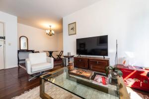 Apartamento espaçoso e completo no Jardins - C2920