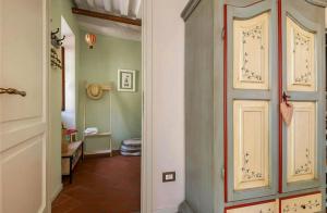 Romantic Retreat In Suvereto Village