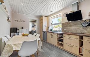 3 Bedroom Nice Home In Ulfborg