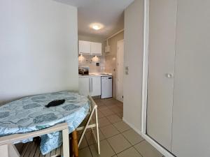 T2 cabine avec grande terrasse sans vis à vis, parking privatif, à 100m des plages - FR-1-420-47