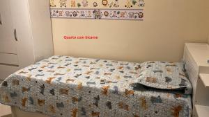 Casa espaçosa, toda climatizada, com piscina, área gourmet, playground