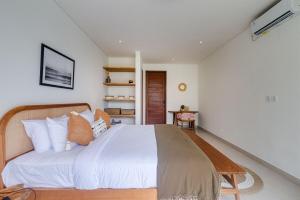 Loft style 4-BR Villa with pool in Canggu