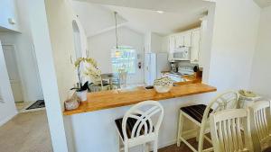 4 Bed Pool Home On Golf Community 626