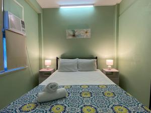 The Captains Manor on Cook 9