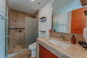 Departamento con vista al mar .