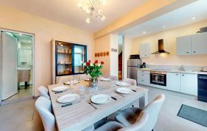 Maisons de vacances Amazing Home In Haybes With Wifi : photos des chambres