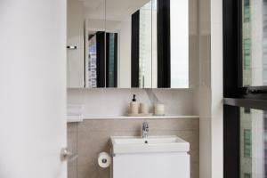Stylish City Escape - Melbourne at Your Doorstep