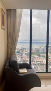 Pollux Habibie Lvl 52 Sea View Studio with Gym,Pool & Netflix