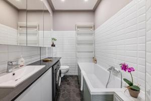 Maison Lumière -Comfy Buda Retreat AC, Balcony near M2 metro