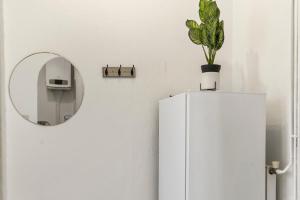 Comfy 2BR Apartment Near Downtown for Longstays