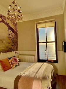 Double Room with Private Bathroom room in No: 1 The Esplanade Guest Accommodation.