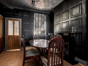 Liverpool, Anfield 3 Bed Home, Parking & Wifi - Pass the Keys