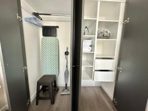 Depto nuevo y acogedor, terraza y estacionamiento