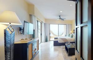 Deluxe Room at Garza Blanca Puerto Vallarta