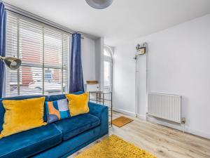 Charming Coastal Southsea Home Pass The Keys