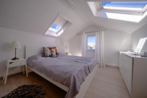 Aurora Schaar 1, 120qm, WiFi, Maisonette, Modern,2 Schlafzimmer, 1 Wohnzimmer