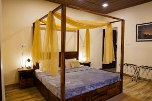 2 Serene Cottages in Majkhali Elm and Fig