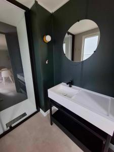 Campings Camping L-AMBOIS : photos des chambres