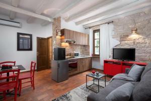 NEW!!!Apartments Bonaparte