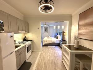 Fireflies In NYC, Cozy, Private & New