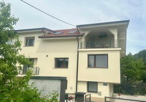 Sunny 3-room apartment with a terrace