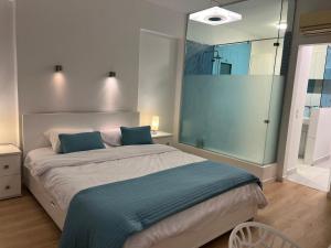 Luxury 4BR New Cairo Villa with Pool & Stylish Living - FAMILY ONLY