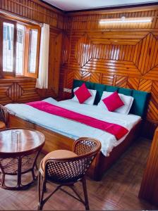 Boho Lake Stays Nainital
