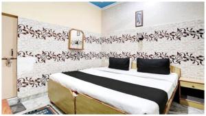 HOTEL BUDGET Pyrenees # Home Stay Agra Near Taj Mahal - A Budget Hotel In Agra