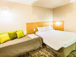 Hotels ibis Styles Tours Sud : Chambre Standard avec 1 Lit Double et 2 Lits Simples