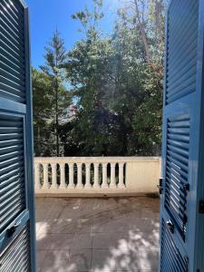 Seaside Jungle Retreat