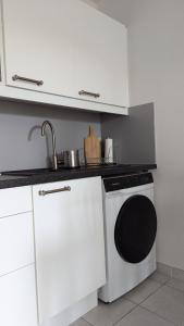 Joli rez de jardin piscine