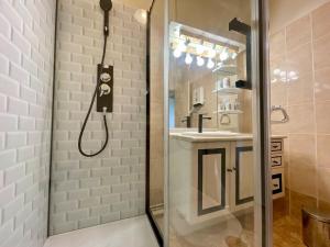 Appartements Le Vintage des Oliviers - Vue Aude ascenseur et parking : photos des chambres