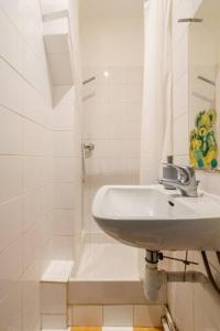 Appartements PARIS Vincennes authentique -`ღ : photos des chambres