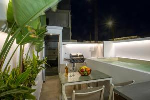 Casa Antonis - Modern Home with Jacuzzi near Faliraki