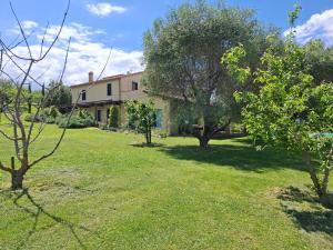 IL CASALE DEGLI ULIVI- Splendido casale panoramico con piscina a 30 min da Roma GRA