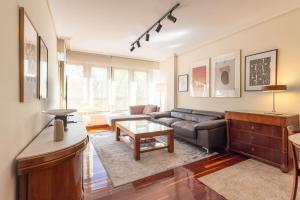 Morada de lujo en Menéndez Pelayo I Parking Privado I Playas I Wifi