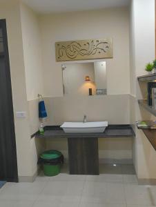 Elite Room - A Home Away