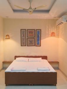 Elite Room - A Home Away