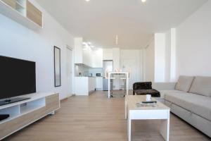 Sunstay Guadalmar Loft Seaview