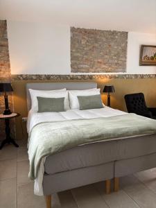 Junior Suite with Balcony