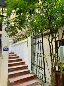 Heo may - 3rd Floor room - Homestay Thu Hanoi