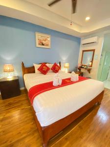 Luang Prabang Golden Lotus Villa River View