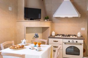 Old House - Historic Beauty Central Home, Otranto