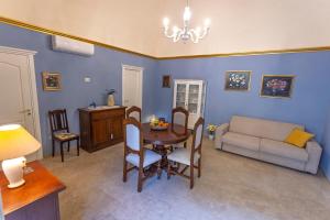 Old House - Historic Beauty Central Home, Otranto