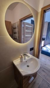 Jacuzzi Katowice chill room