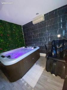 LInattendu Love Room